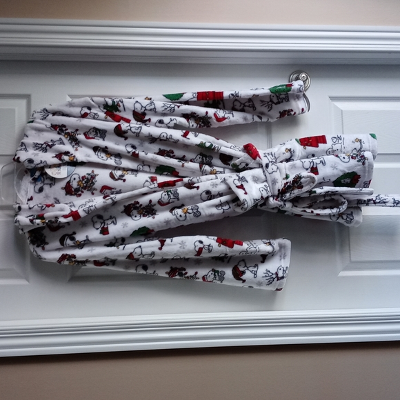 Peanuts Intimates & Sleepwear Snoopy Christmas Robe Poshmark